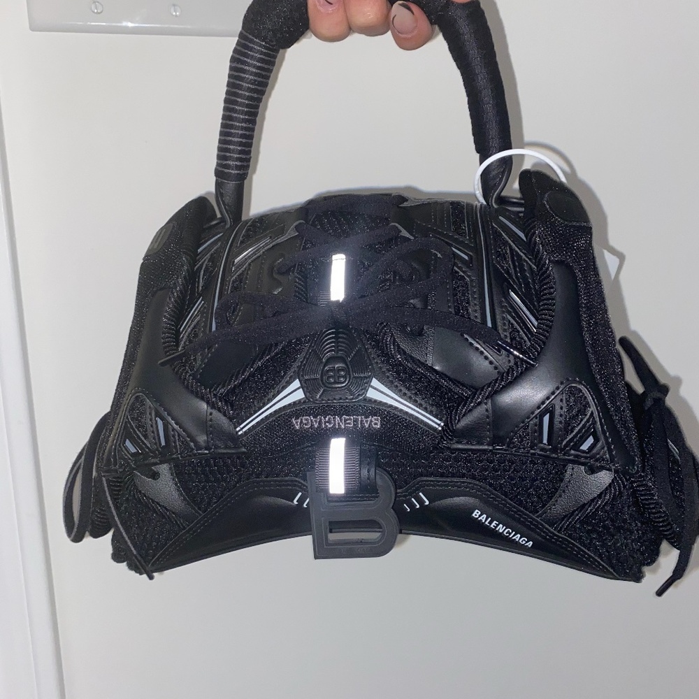 Balenciaga SMALL hourglass “sneaker head”